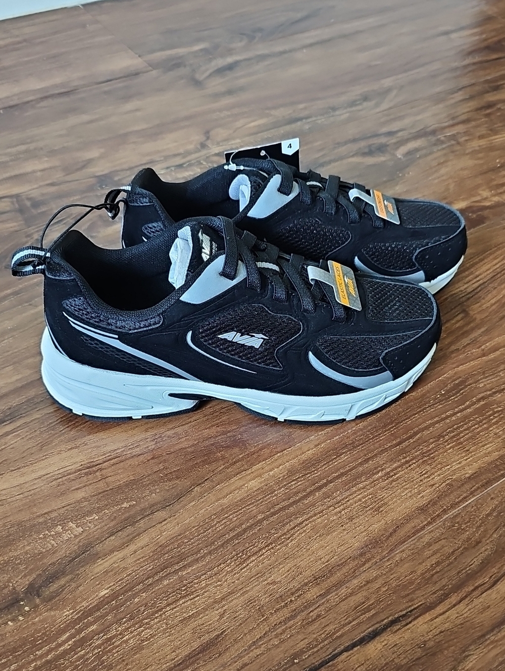 Avia 5000 Unisex Big Kid Chunky Trainer Sneakers Size 4